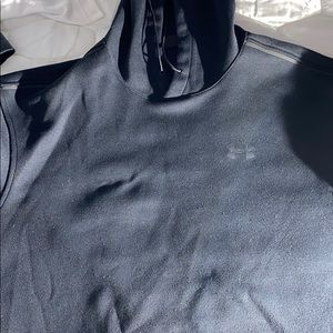 Under Armor sweater for men XL